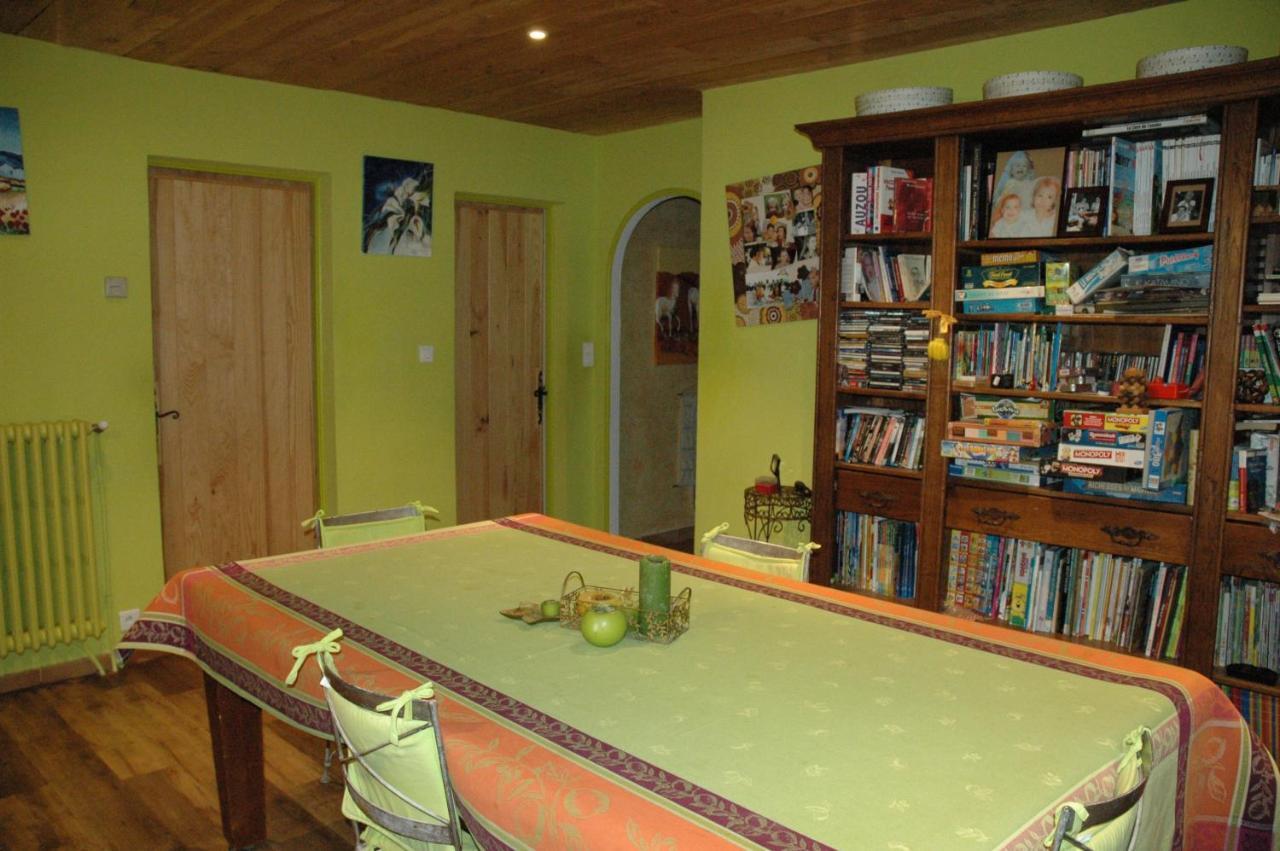 Maison D'Hotes Eco-Responsable Avec Piscine 6X12M Châteaudouble Esterno foto